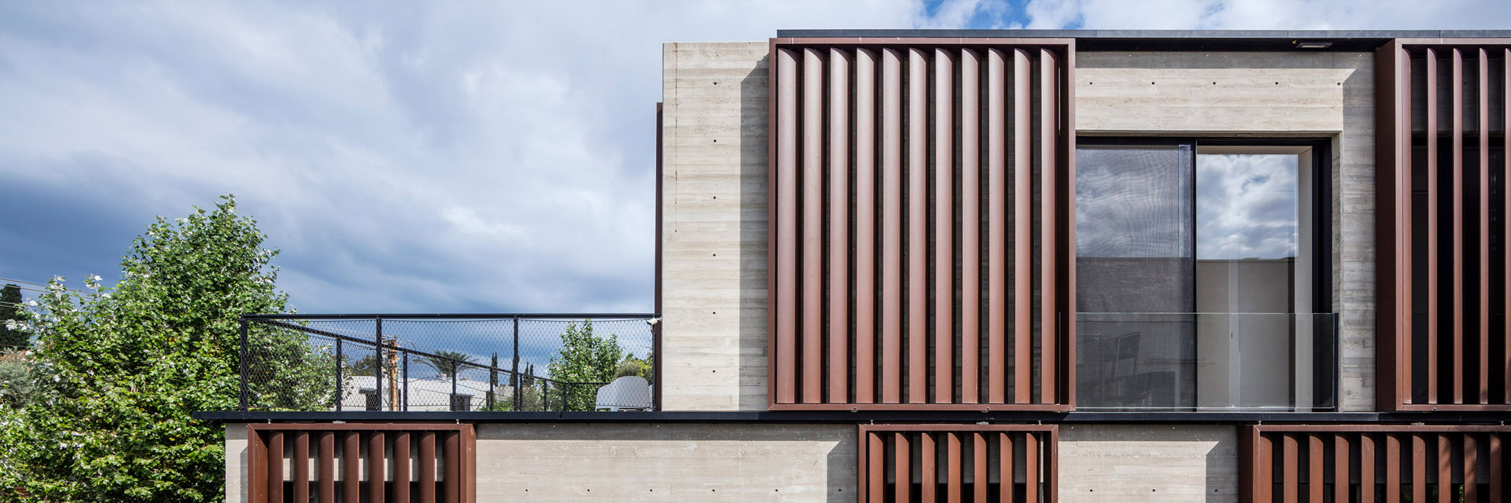 FRAMEVIEW Louvers Facade